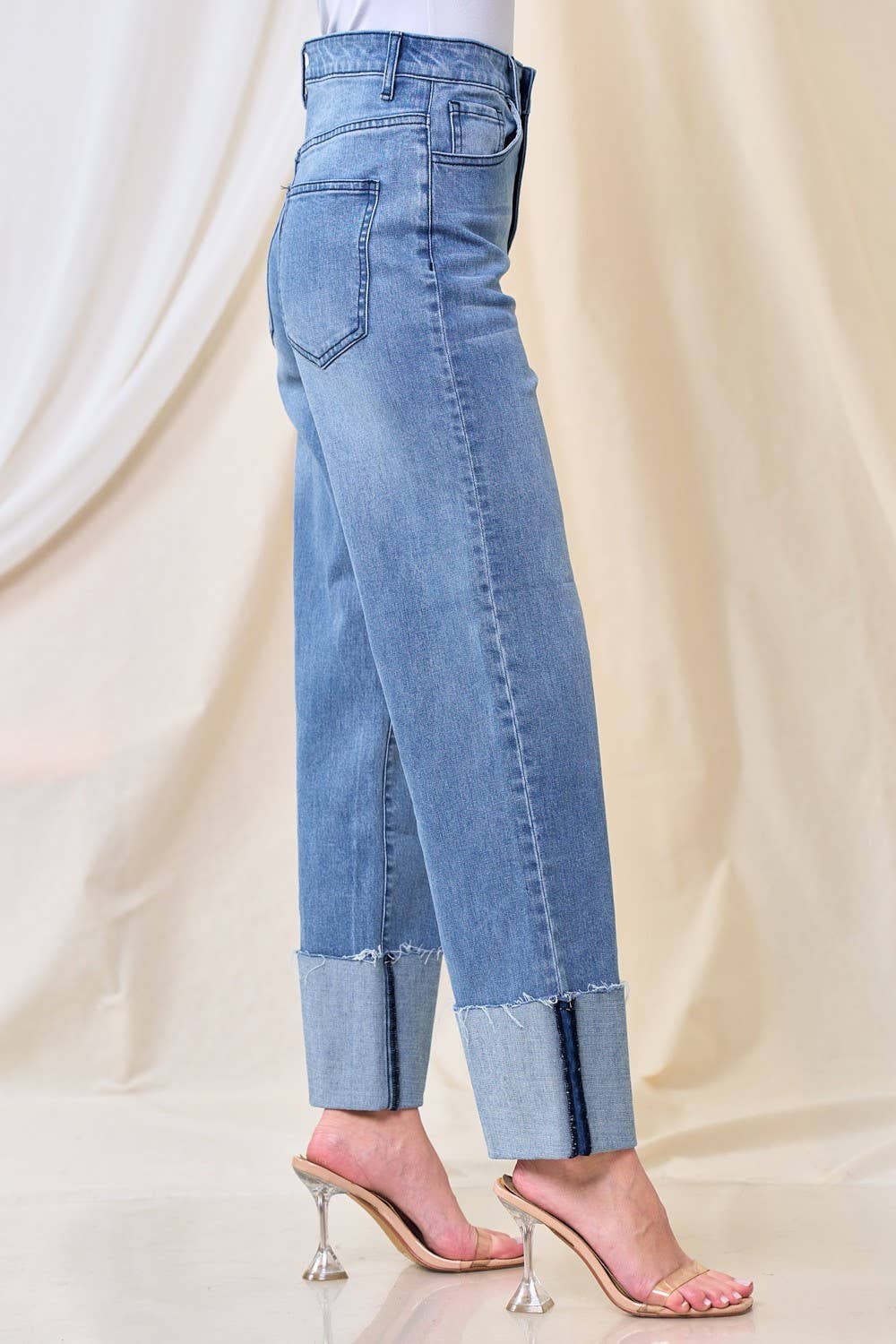 Ella cuffed jeans- Light wash